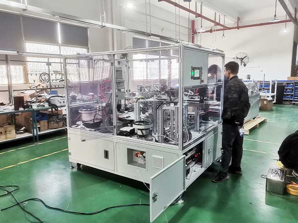 鎖舌自動組裝機，門鎖鎖舌自動化生產(chǎn)線設(shè)備