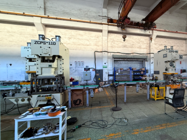 鋁箔餐盒自動生產線設備，燕窩鋁碗自動化生產線